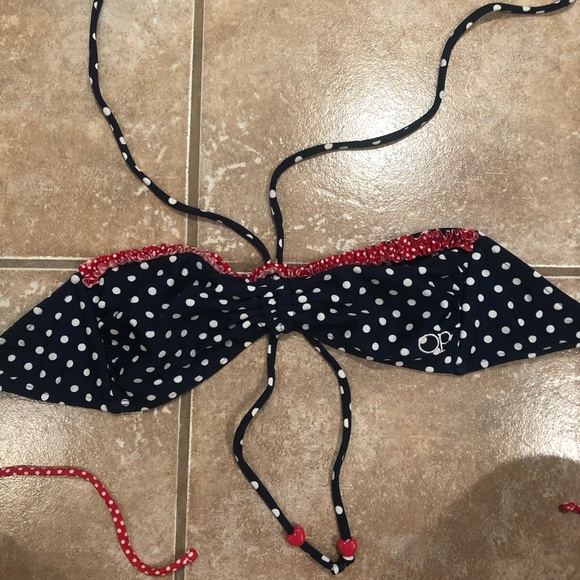 Bathing suit top - Picture 1 of 4